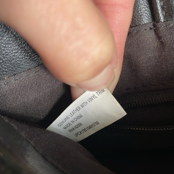 Elegant 90S Black Leather Shoulder Bag - Picture 13 of 13